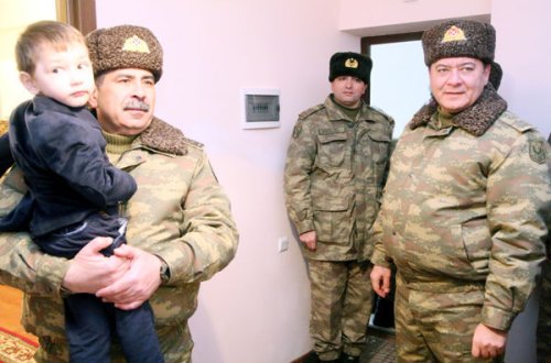 Hərbi hissədə yeni yaşayış binaları istifadəyə verildi