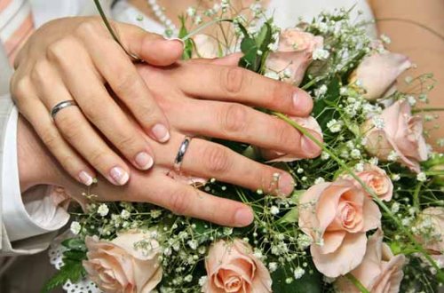 Oğul anası ilə evləndi