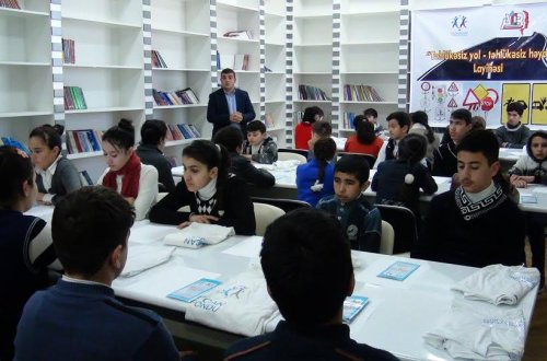 Gənclər informasiya elçisi oldular