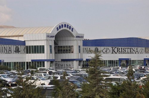 Qafqazın ən böyük bazarı çökür