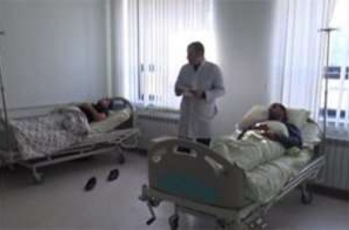 Bakıda əkiz qardaşlar bıçaqlandı