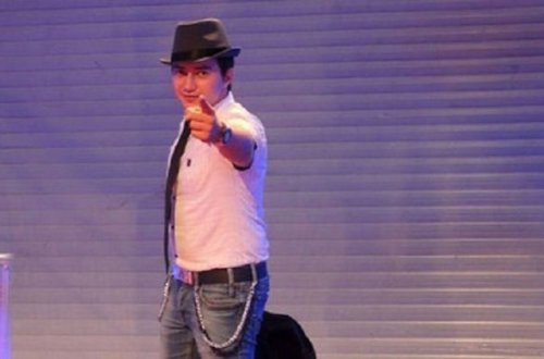 Gənc müğənninin intiharının sirri