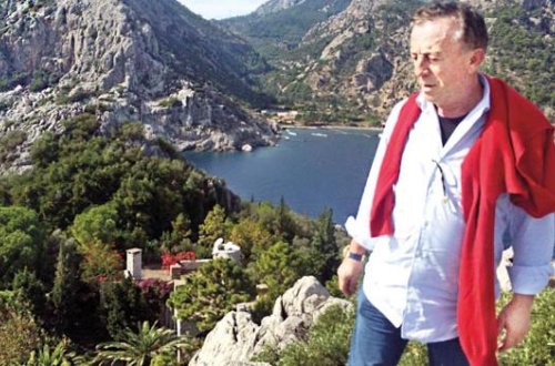 Məşhur iş adamı ada aldı