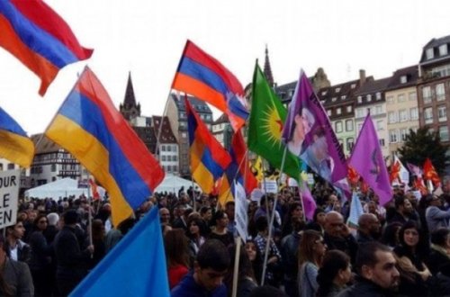 Ermənilər kürdlərlə birlikdə Türkiyəyə etiraz etdilər