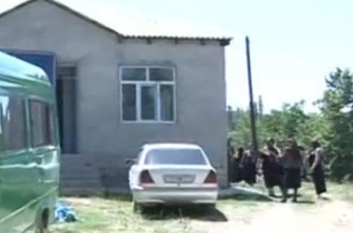 Qaynata 4 uşaq anası olan gəlinini öldürdü