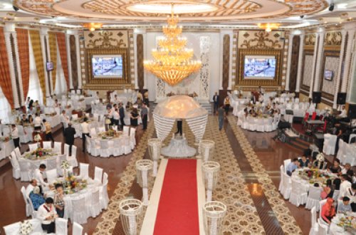 Böhran toyları da “vurdu”