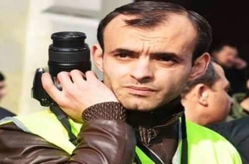 Jurnalist Rasim Əliyevin döyüldüyü an