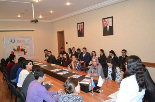 “İstedadlı gənclərin üzə çıxarılması” layihəsi çərçivəsində təlim baş tutdu