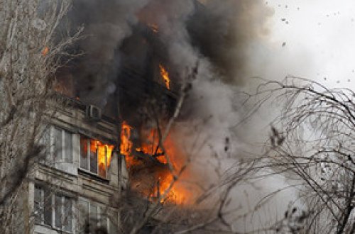 Rusiyada partlayış baş verən binanın dağıntısı altında 5 nəfər qalıb