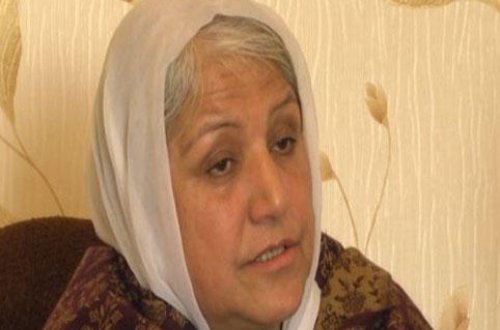 Quranı yandırmaqda suçlanan qızın anası ilə söhbət