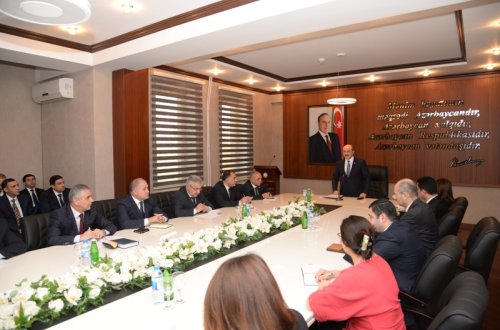 «Vətəndaşların müraciətlərinə maksimum diqqət göstərilməsi Nəsimi Rayon İcra Hakimiyyətində ümdə vəzifədir»