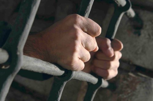 Şirkətin pulunu ələ keçirən dələduzun şikayəti təmin olunmadı