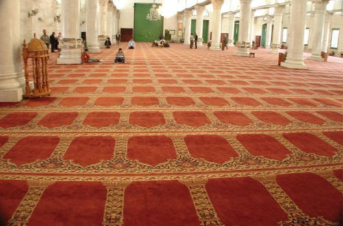 Azərbaycanda 17 dini icma ləğv edildi