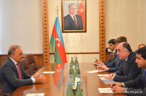 Elmar Məmmədyarov Pakistanın Azərbaycana yeni təyin olunmuş səfirini qəbul edib