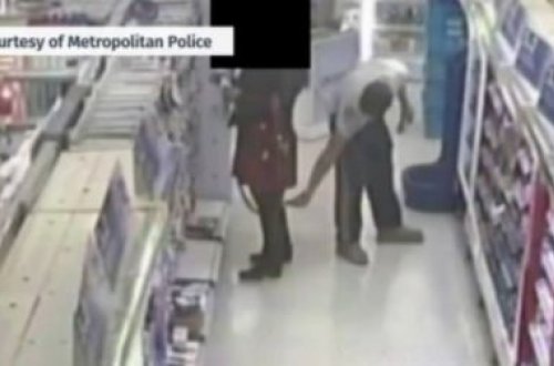 Qadının qeyri-etik fotosunu çəkdi