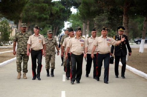 Zakir Həsənov xüsusi texnikalara baxdı