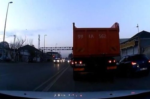 Bakıda polis ağır qəzaya səbəb oldu