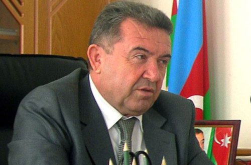 “Ayağımın altını qazanlar var”