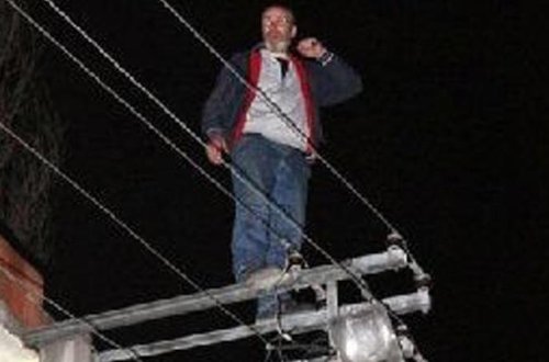 Ayaqları üşüdü, intihardan vaz keçdi