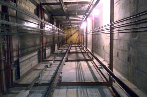 Bakıda bir gecədə üç nəfər liftdə qaldı