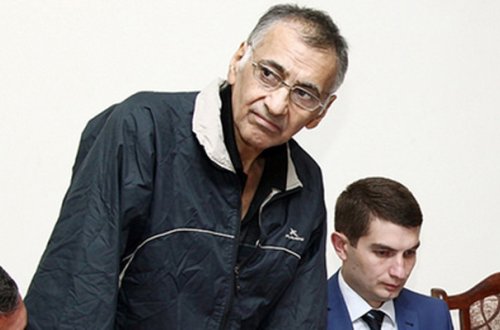 “Dilqəm yazıb ki, ona dəyib-dolaşan yoxdur...”