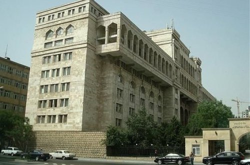 Tibb Universitetində iki vəzifəli şəxs işdən çıxdı