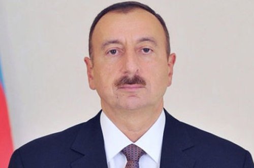 İlham Əliyev Pekində Paytaxt Muzeyi ilə tanış olub