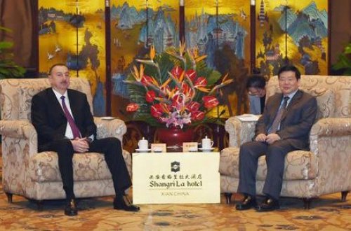 İlham Əliyev Lou Çincyan ilə görüşüb