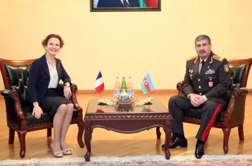 Zakir Həsənov fransalı qadın nazirlə görüşüb