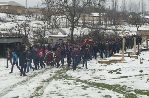 Həlak olan neftçilər dəfn olunub