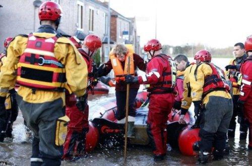 İngiltərəni su basdı