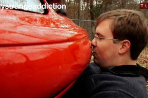 Avtomobili ilə eşq yaşayır