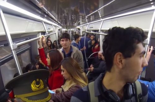 Bakı metrosunda musiqili flashmob keçirildi