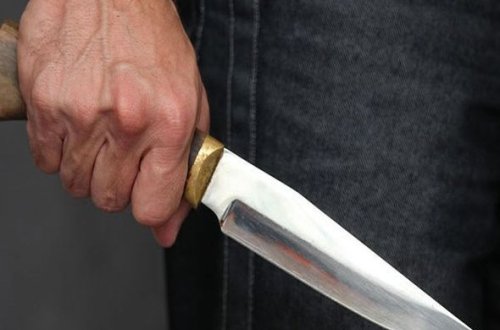 Bakıda 42 yaşlı kişi boğazını kəsərək intihar etdi