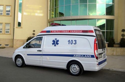 Bakıda avtomobil uşağı vurdu: