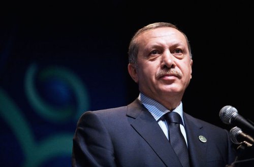 Ərdoğan: Türkiyə Rusiyadan fərqli olaraq emosiyalarını saxlayır
