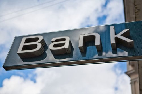 Krediti qaytarmayan müştəriyə qarşı bank rəzaləti