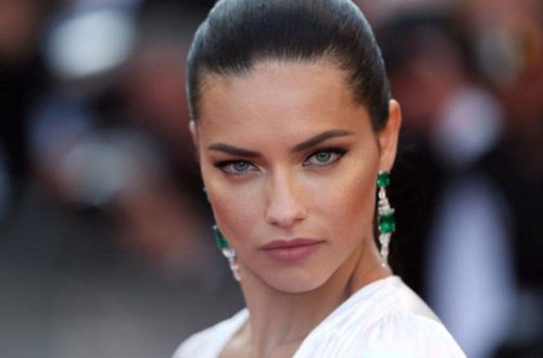 Yeni sevgilisi ilə ilk dəfə göründü