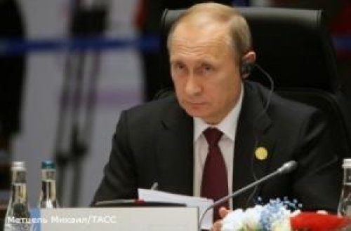 Putin Parisdə prezidentlərlə foto çəkdirməməyinin səbəbini açıqlayıb