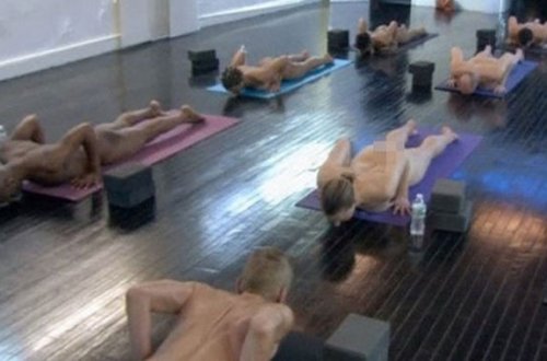 Çılpaqlığı təbliğ edən yoqalar