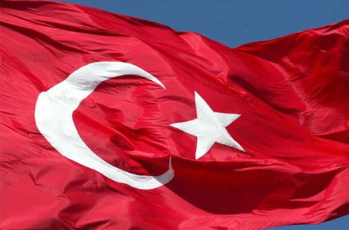 Türkiyə üç hərbi komandiri terrorizmdə ittiham etdi