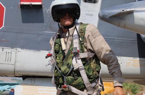 Rus pilotun cəsədi Türkiyəyə gətirilib