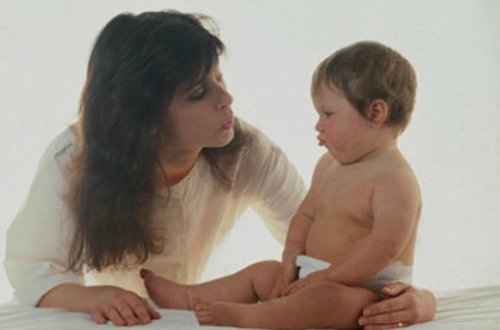 Ana 8 aylıq körpəsi ilə yoxa çıxıb