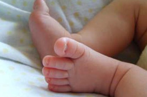 20 günün körpəsi yandı