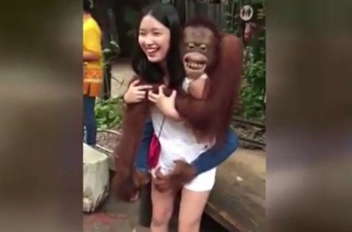 Gənc qıza etmədiyi qalmadı