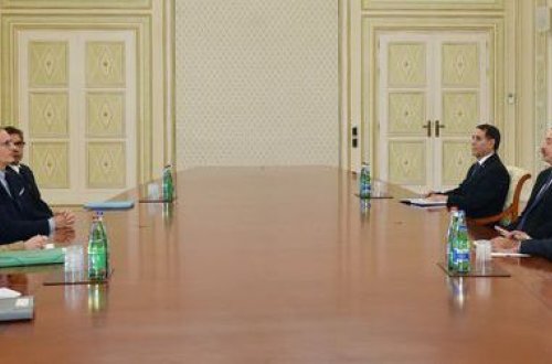 Prezident görüşlər keçirdi