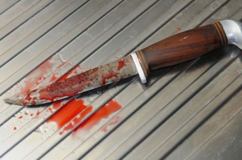 Qız tələbə evində qaldığı qoca qadını öldürdü