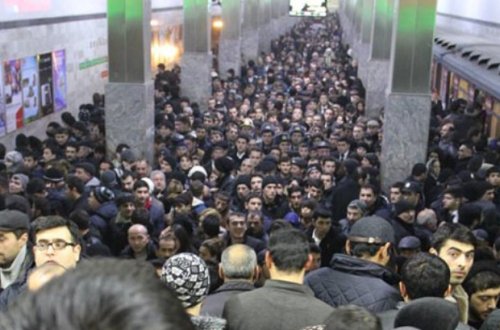 Metroda yenə problem