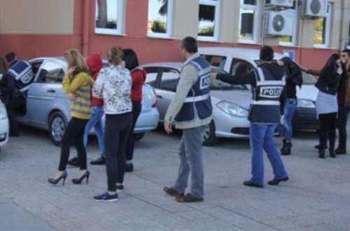 Fahişəlik edən gürcüstanlı dövlət işçiləri saxlanıldı