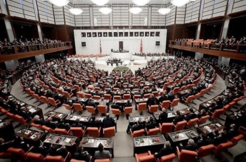 Türkiyə parlamenti sədr seçi